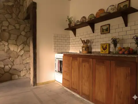 Casa 3 ambientes con 1 baño