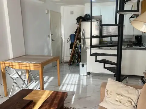 Depto Tipo Casa 2 ambientes con 1 baño