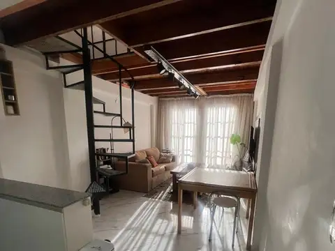 Depto Tipo Casa en Venta de 2 ambientes