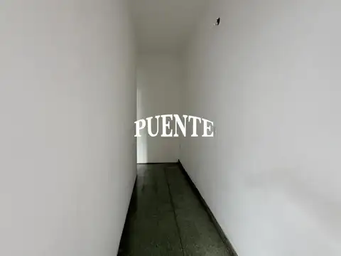 Casa en Alquiler con 2 cocheras