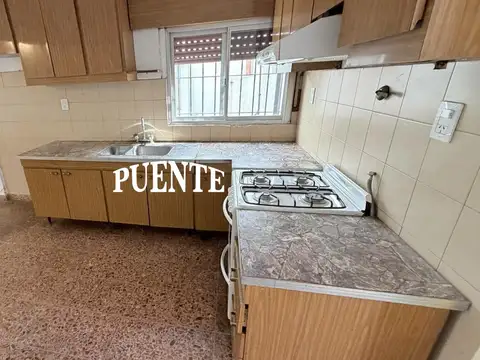 Casa 3 ambientes con 1 baño