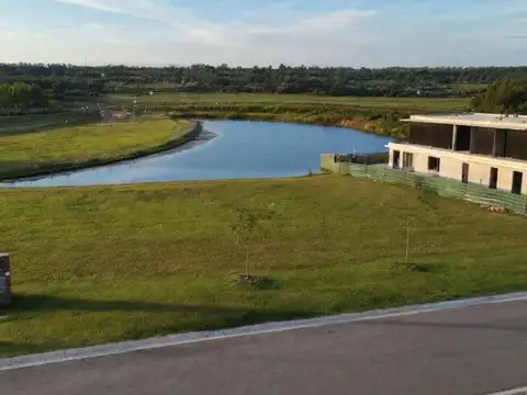 Terreno en Venta de 973,0 m2