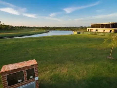 Lote al Agua - AMARRAS PUERTOS - Orientación Norte