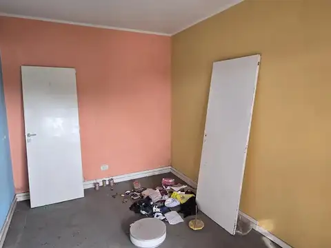 Casa en Venta en Castelar, USD 48.000