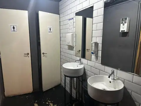 Venta de local c/ ph a refaccionar FLORESTA