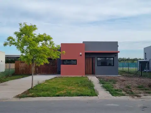 Casa en Venta en Countries y Barrios Cerrados en Escobar, USD 169.000