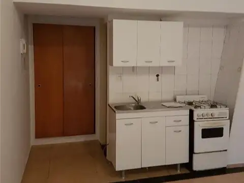 BRASIL AV. 1700, Piso 1