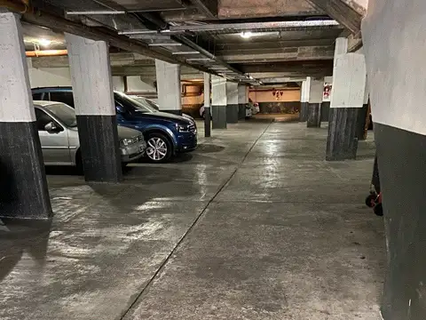 Cochera en Venta Cubierta