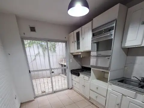 Casa en Alquiler en Quilmes, $ 800.000