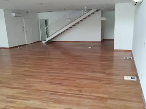 ESPECTACULAR LOCAL EN ALQUILER COMERCIAL EN EDIFICIO BUREAU NORTE CON COCHERA