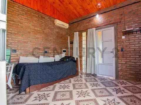 Venta Lote con Monoambiente, pileta y quincho en Punta Chacra, Roldán
