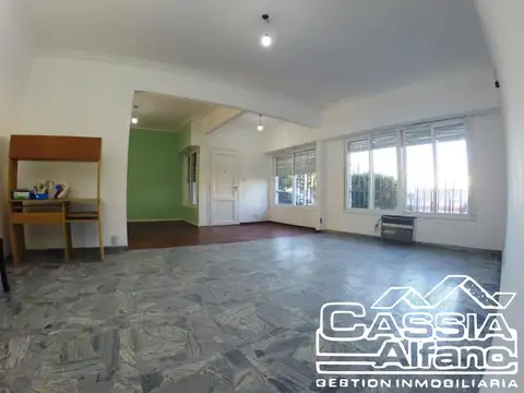 Casa en Alquiler en Banfield, $ 1.400.000