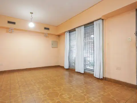 VENTA CASA 4 AMB. A/REFACCIONAR EN SAN MARTIN