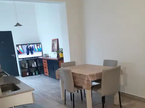 Avenida Avellaneda 200, Piso 1