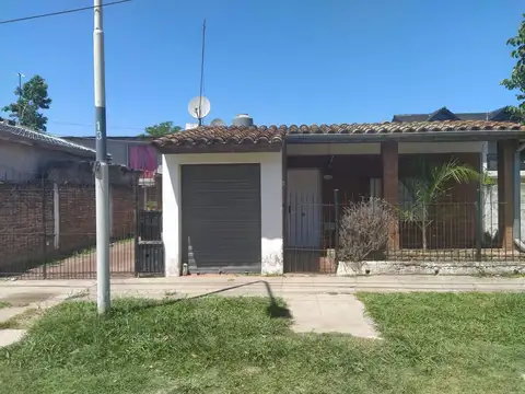 Casa en Venta en Villa De Mayo, USD 79.000
