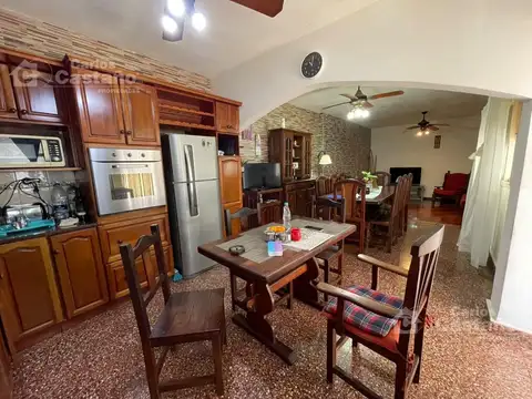 PH 3 Amb. con Jardín, Quincho y Cochera