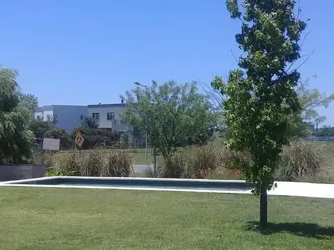 Casa en Venta en El Cantón - Barrio Islas, USD 320.000