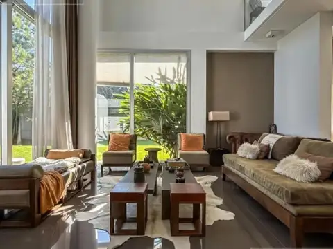 VENTA CASA EN LOTE 1600MT2 "LA MONTURA" PILAR