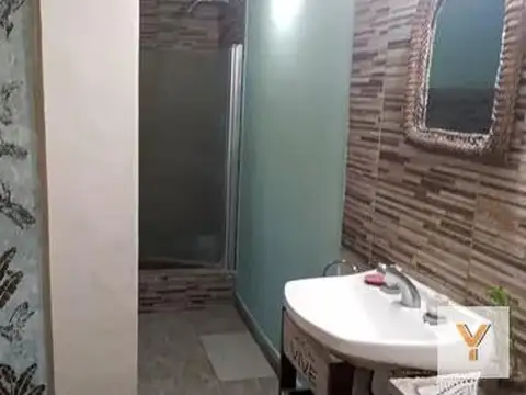 Casa 7 ambientes con 3 baños
