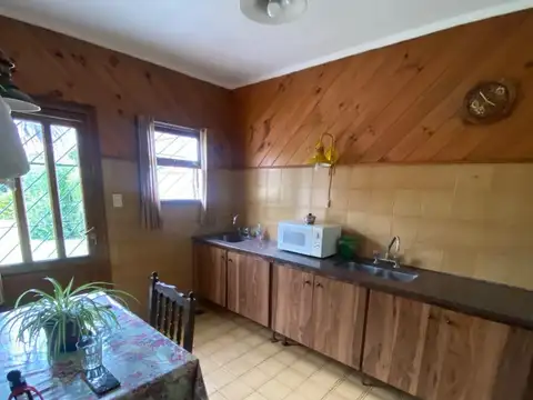 PARQUE LURO: CONFORTABLE CHALET DE 4 AMB C DEPENDENCIA