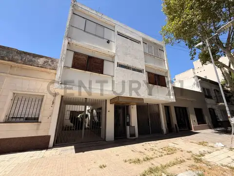 65 Entre 6 y 7 500, Piso 0