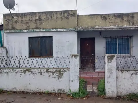 Avenida Primera Junta 4400