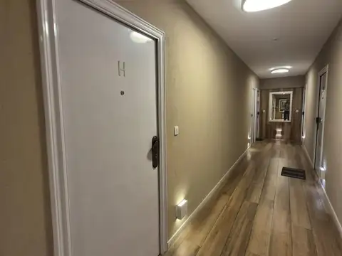 Pelegrini 4041 , Piso 7