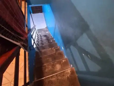 Depto Tipo Casa 3 ambientes con 2 baños