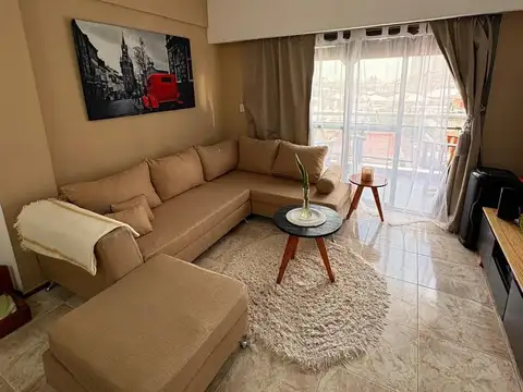 3 AMBIENTES CON BALCÓN Y COCHERA