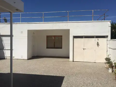 Casa en Alquiler en Villa Constitución, $ 300.000