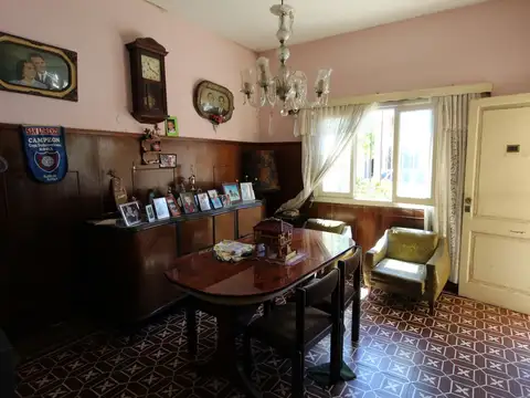 Depto Tipo Casa 4 ambientes con 2 baños