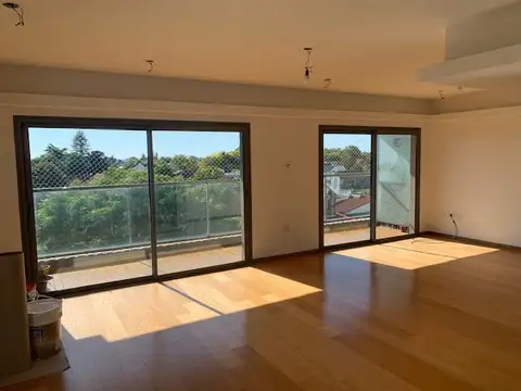Departamento 4 ambientes con 2 baños