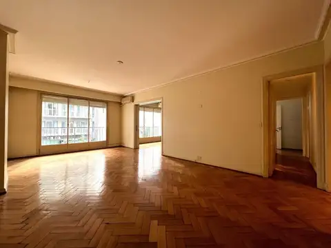 Excelente contrafrente de 4 ambientes, seg 24hrs y baulera!