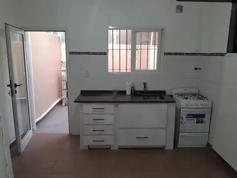Departamento en Alquiler con 1 cocheras
