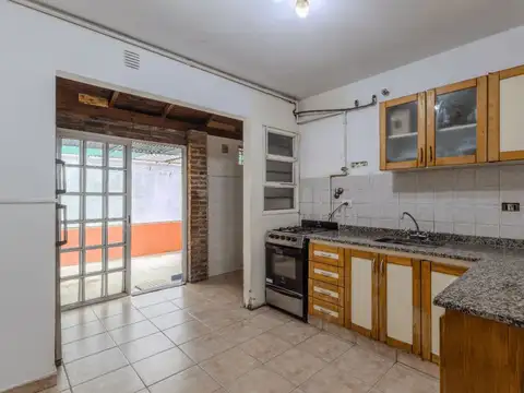 Casa 3 ambientes con 1 baño