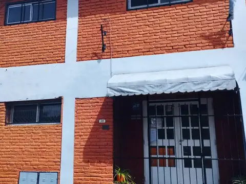 Inmueble Versátil en Lote de 302m² - Apto Varios Usos - Remedios de Escalada