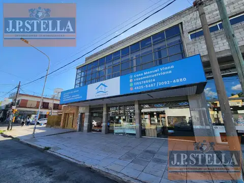 Salon Comercial de Losa en Planta Alta 389 m² Cub. (No posee baños) - Isidro Casanova