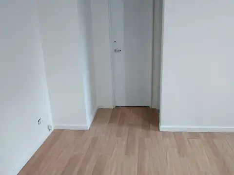 Avenida Piedra Buena 3800, Piso 1