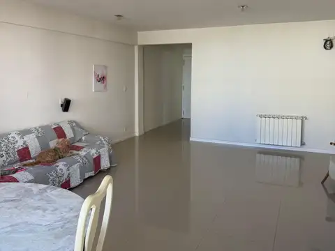 Departamento en Venta en Playa Grande, USD 400.000