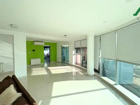 Departamento en Alquiler de 3 dormitorios