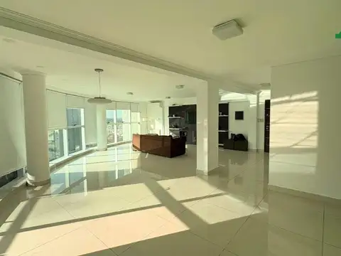 Departamento Semipiso en ALQUILER  con amplio balcón desocupado y cochera en  Alto Villasol