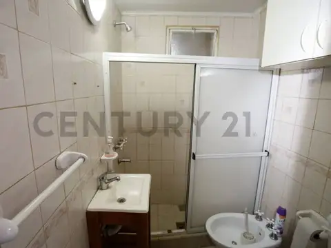 calle 11 entre 478 y cortada 5700, Piso 0