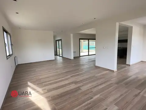 Casa en Venta - 4 dormitorios -
