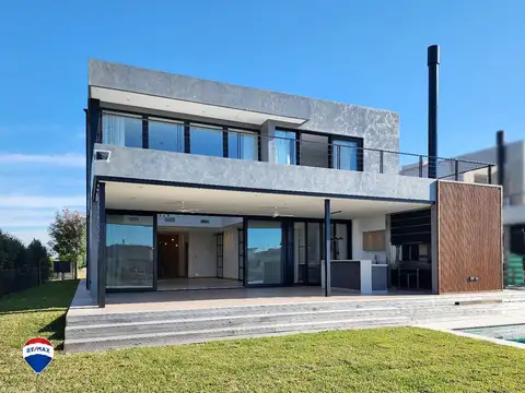 Casa en Alquiler al Norte