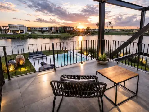 Venta Casa al Agua – Puertos del Lago