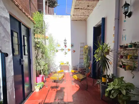 Depto Tipo Casa 5 ambientes con 2 baños