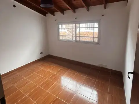 Duplex 3 ambientes en venta en Moron