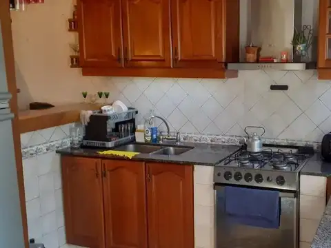Casa en Venta con 3 cocheras