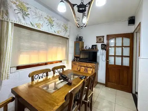 Depto Tipo Casa en Venta con 1 cocheras