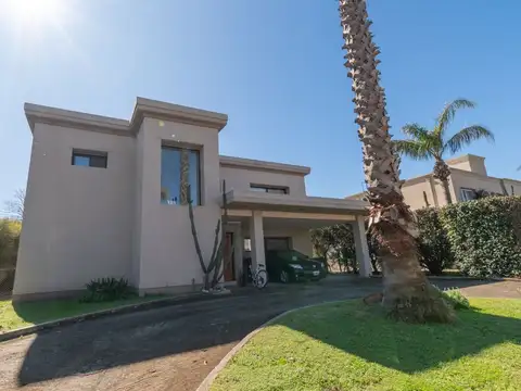 CASA EN VENTA - FUNES HILLS MIRAFLORES